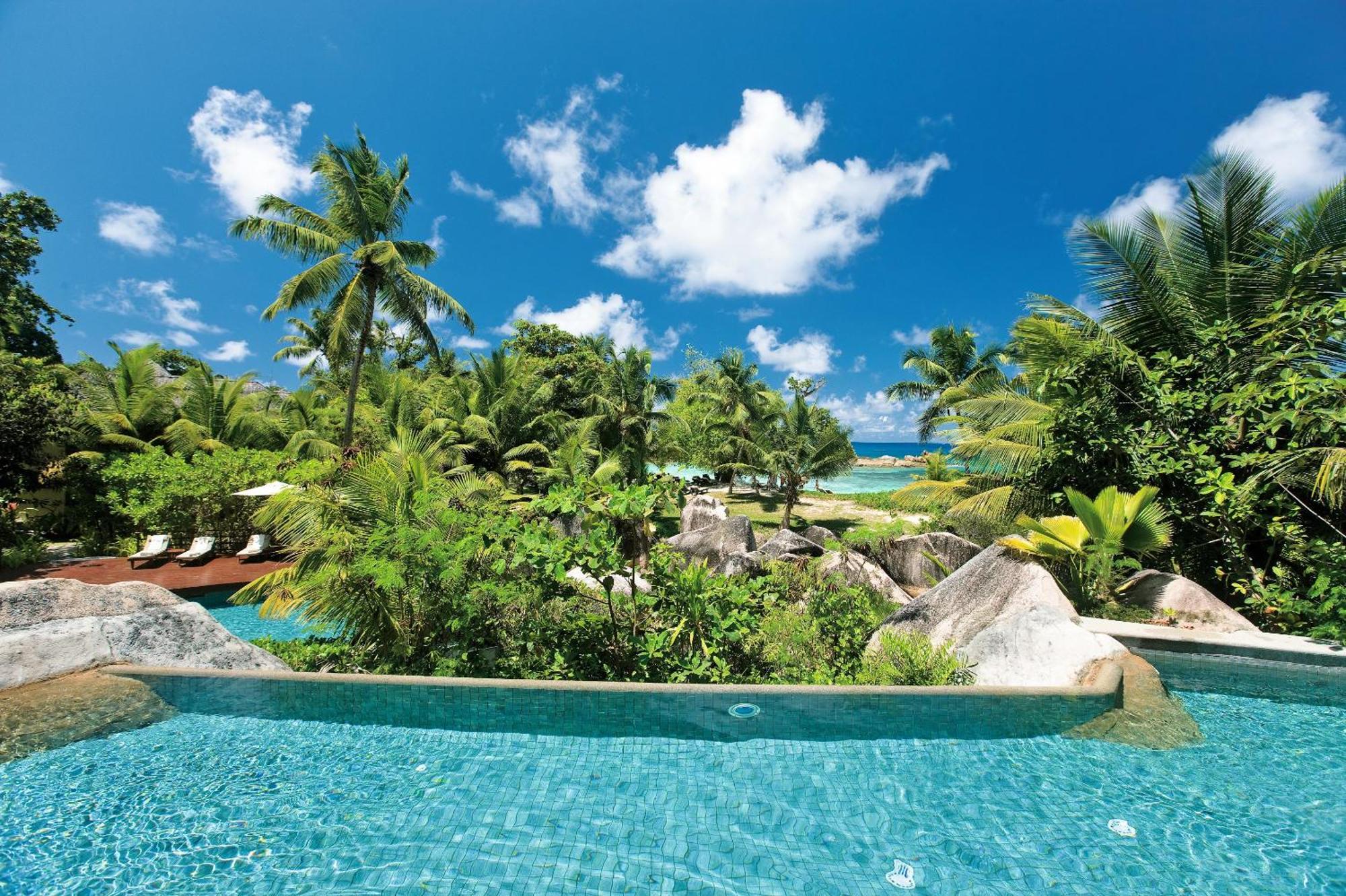 Constance Lemuria Grand Anse  Luaran gambar View of the resort
