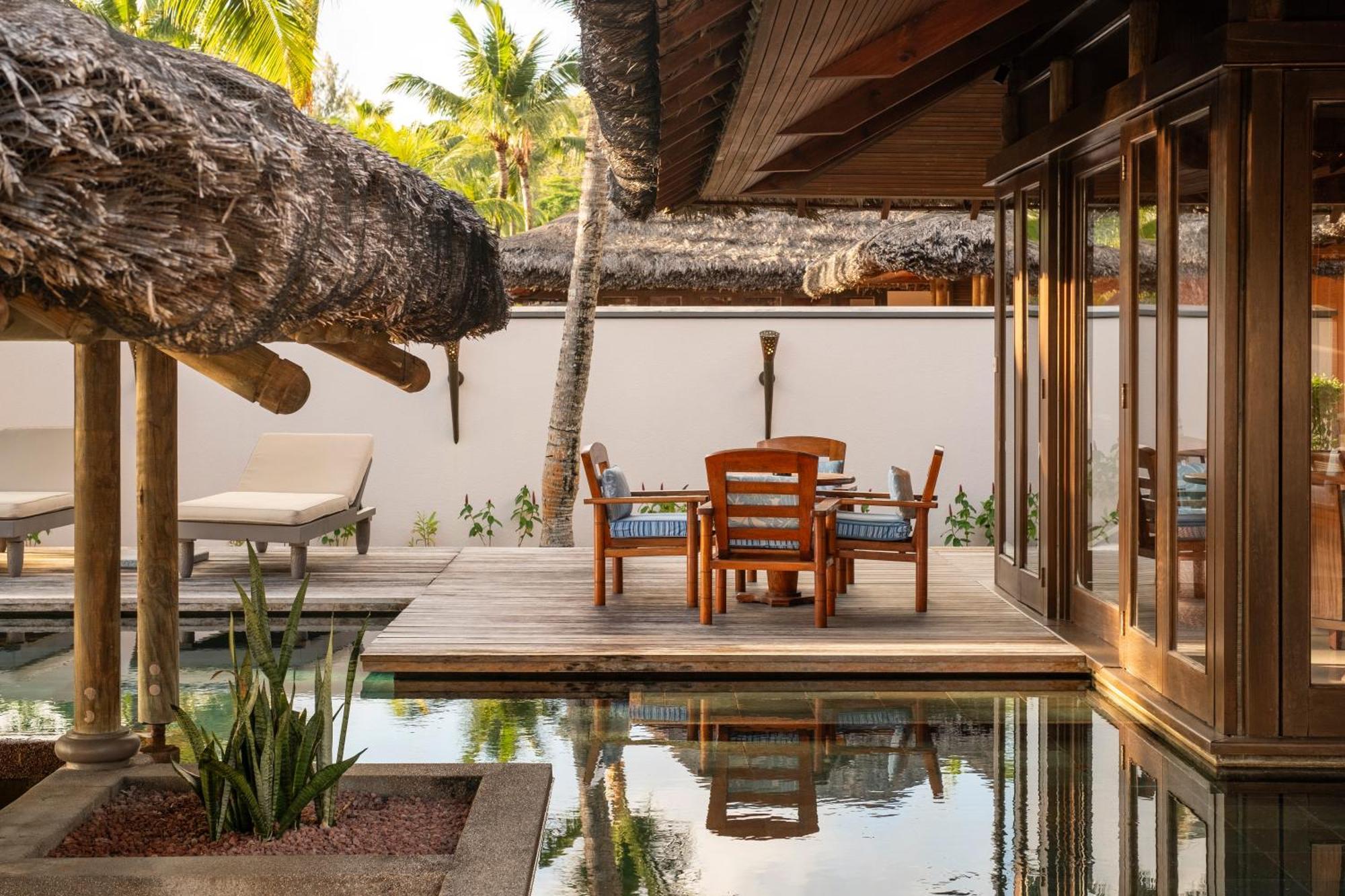 Constance Lemuria Grand Anse  Luaran gambar A villa at the resort