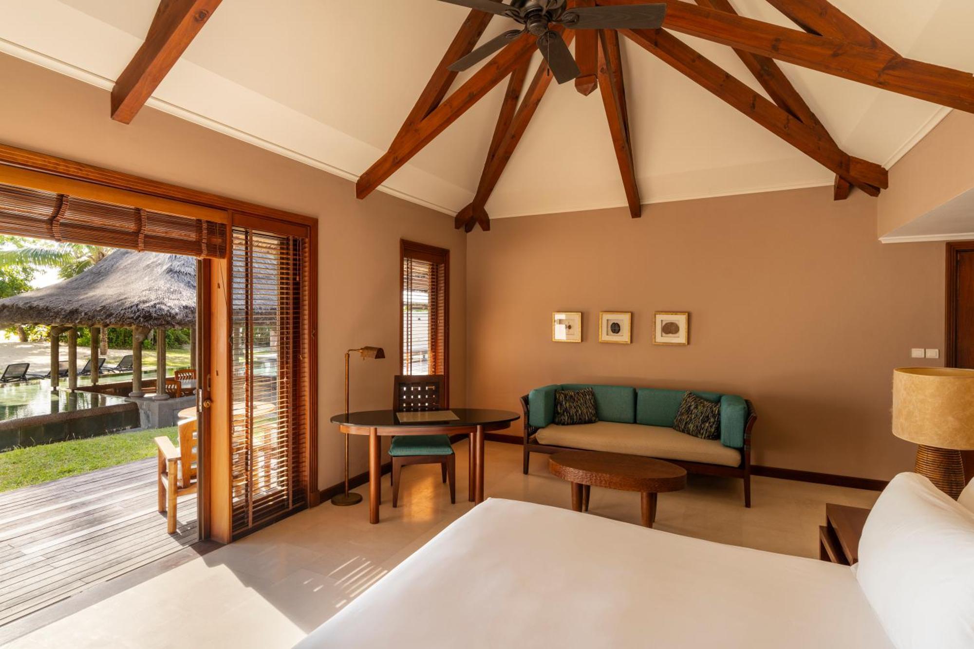 Constance Lemuria Grand Anse  Luaran gambar A room at the resort