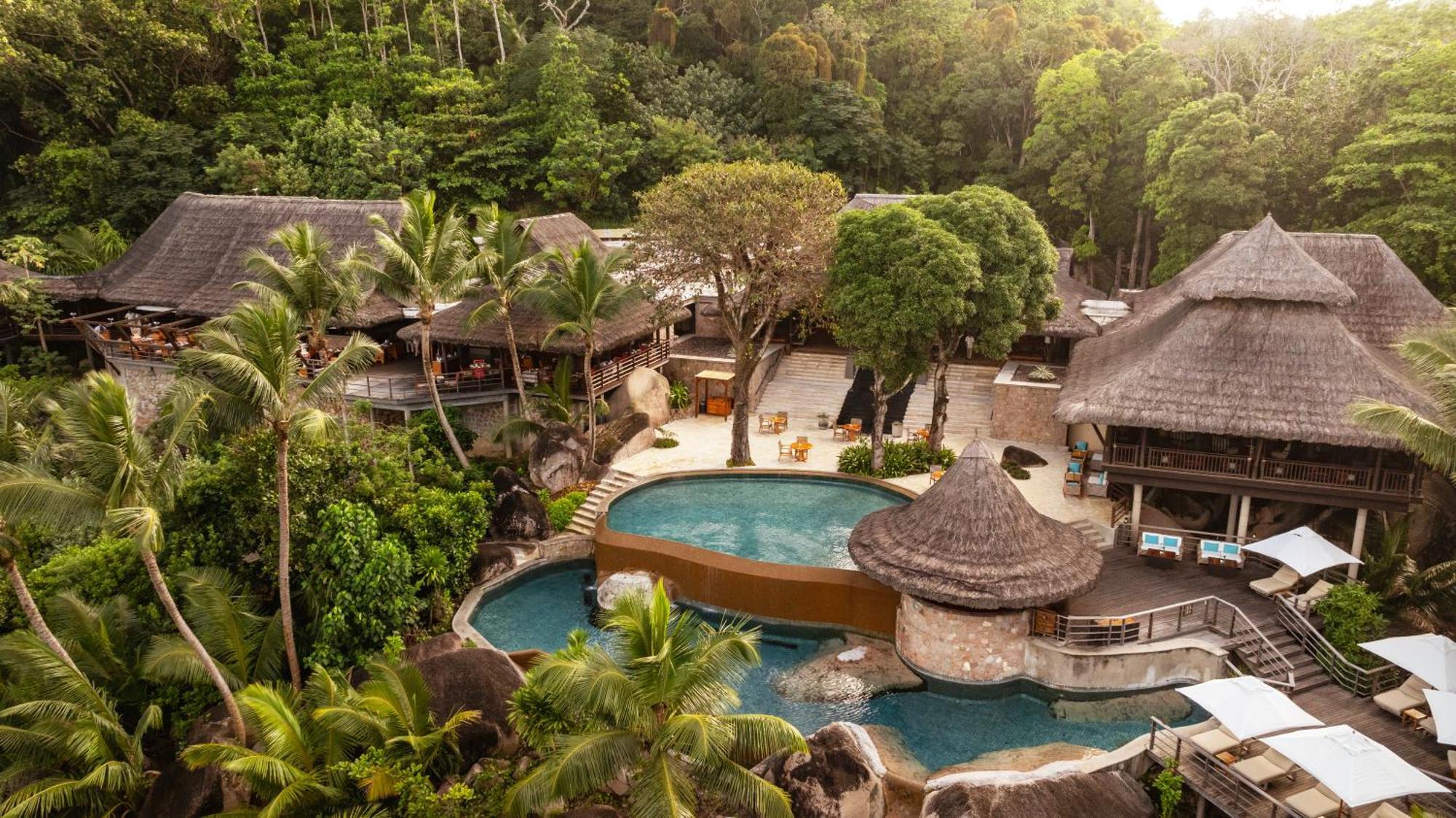Constance Lemuria Grand Anse  Luaran gambar The resort's main pool